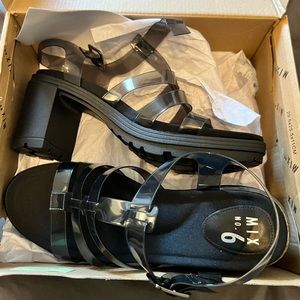New Mix No 6 Black Sandal - DSW Size 11